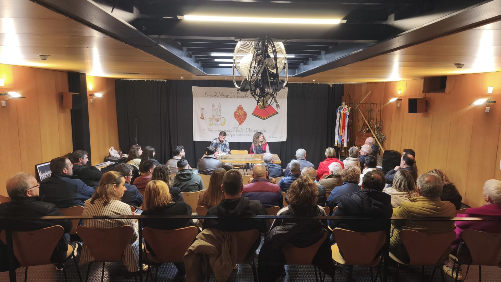 PR _ 23 grupos folclóricos preparam nova edição do Cortejo Etnográfico de São João